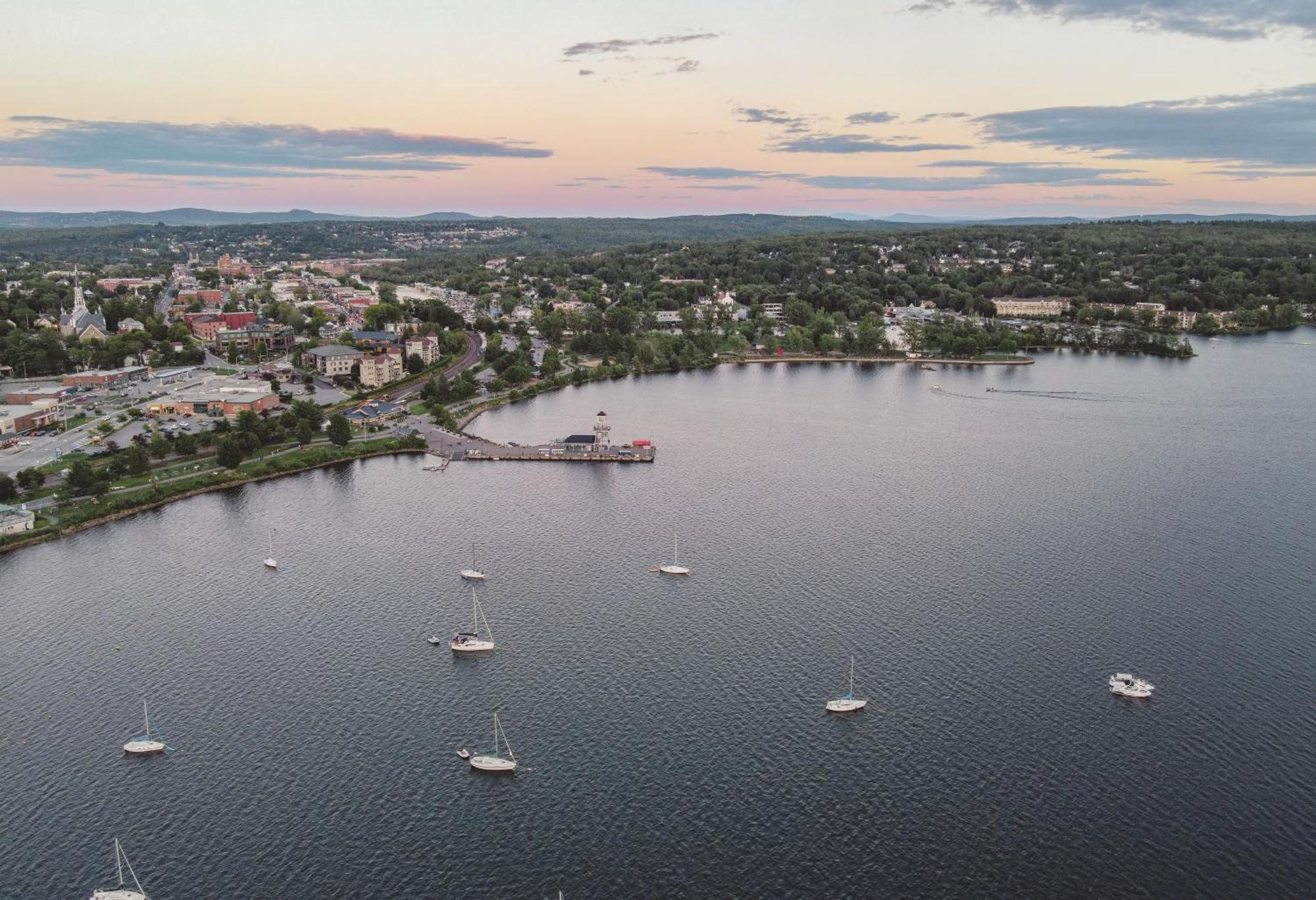 Hotel - Experience - Quartier Des Marinas Magog Luaran gambar